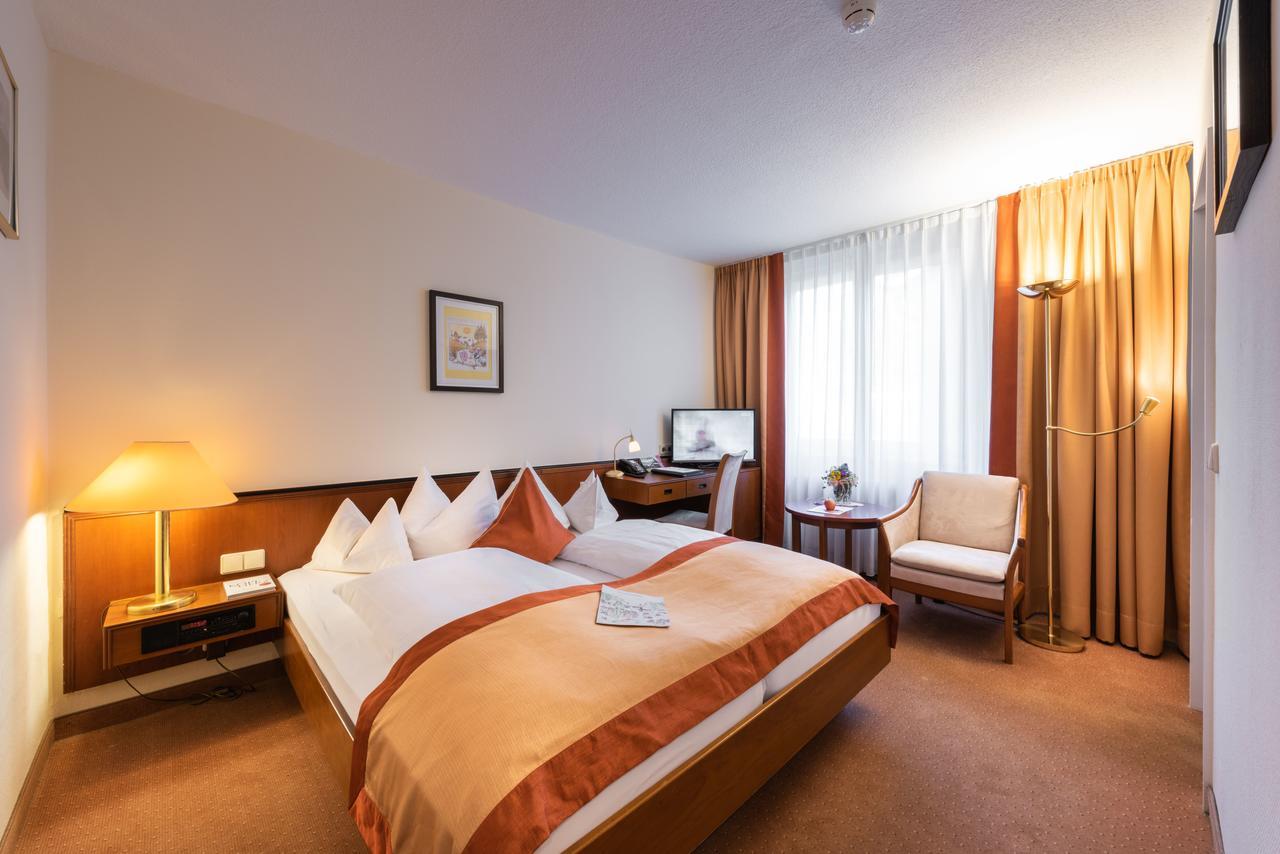 Parkhotel Stadtallendorf Eksteriør bilde