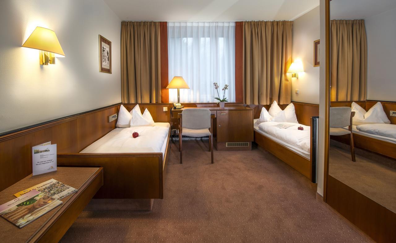 Parkhotel Stadtallendorf Eksteriør bilde