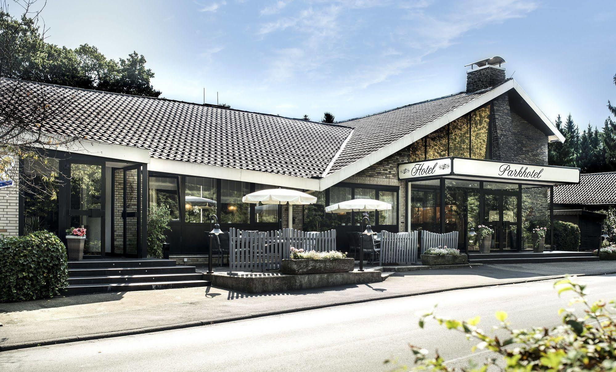 Parkhotel Stadtallendorf Eksteriør bilde